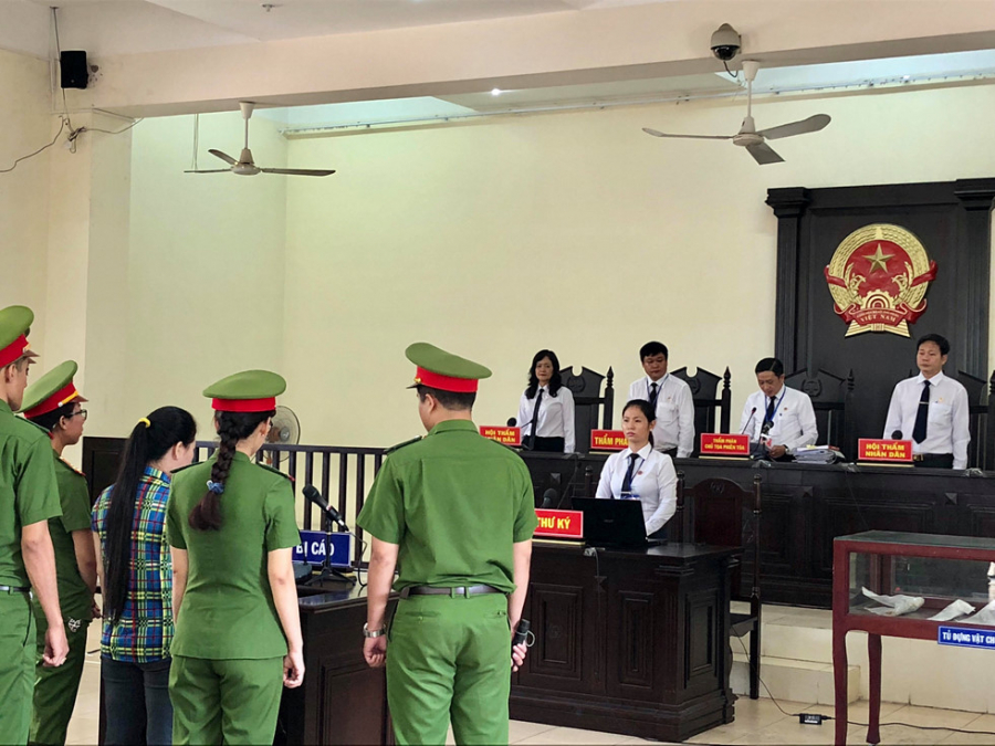 Chủ tọa phiên tòa tuyên án sau thời gian nghị án