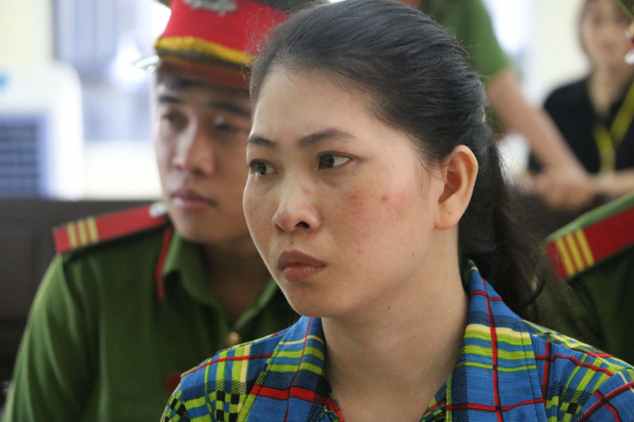Bị cáo Diễm bình thản tại phiên tòa