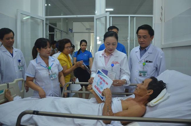 Ngoài ra, viện phí của cả 4 bệnh nhân đều được các bệnh viện miễn phí