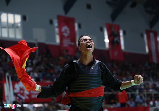 Trần Đình Nam đem HCV thứ hai về cho đội tuyển pencak silat và HCV thứ 4 cho đoàn thể thao Việt Nam