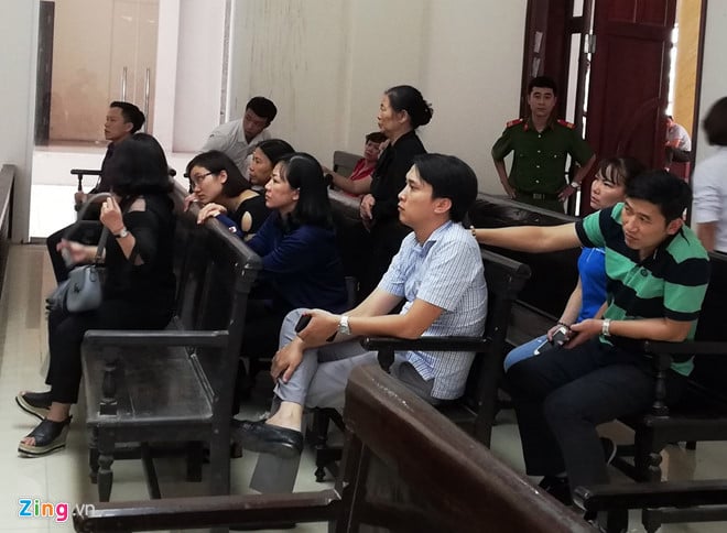 Gia đình các bị hại cũng tham gia phiên tòa phúc thẩm