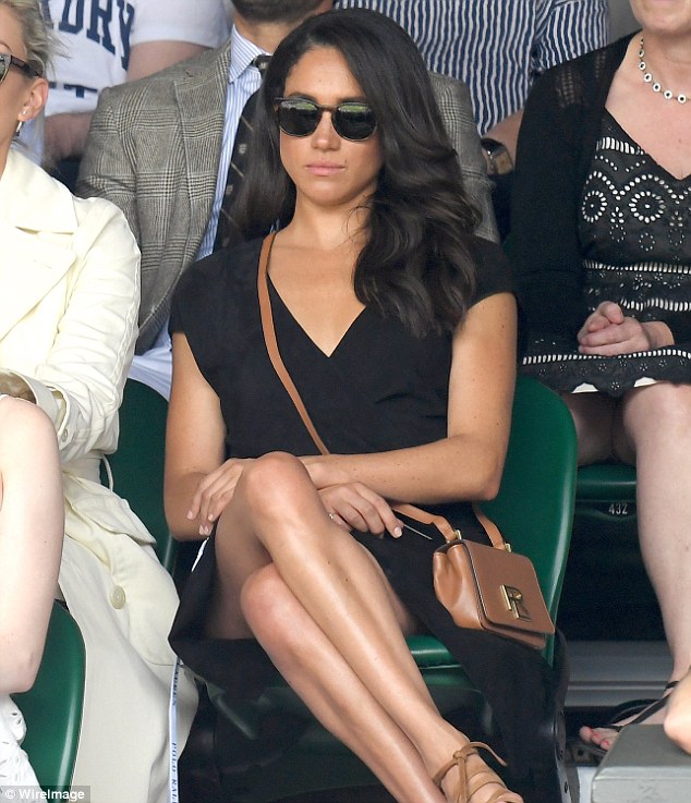 Meghan được cho là đã cắt đứt liên lạc với một số bạn bè trước đây khi cô bắt đầu làm dâu Hoàng gia