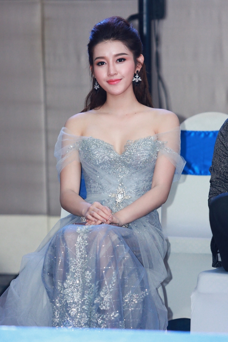 170904starhuyenmy8-1504545332406