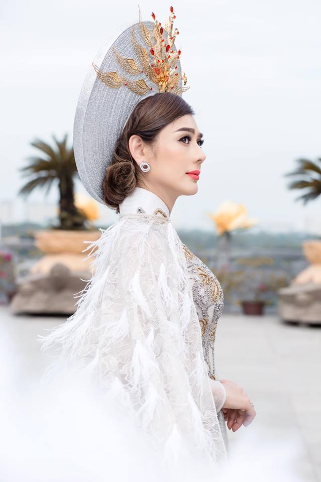Can-canh-Lam-Khanh-Chi-mac-ao-dai-ket-long-vu-long-lay-co-3c-1515131106-width639height960