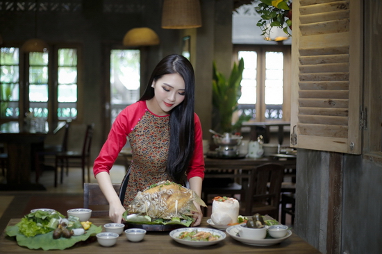 tuong-linh-mang-ve-dep-que-huong-viet-nam-den-voi-miss-intercontinental-2017-2084486