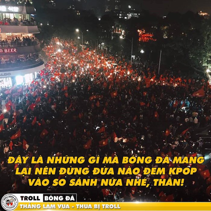 cu-dan-mang-39phat-ien39-vi-cac-chien-binh-u23-viet-nam-anh-10