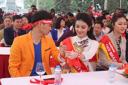 ngoc-han-thanh-thanh-tu-xuan-bac-huyen-my_tykq