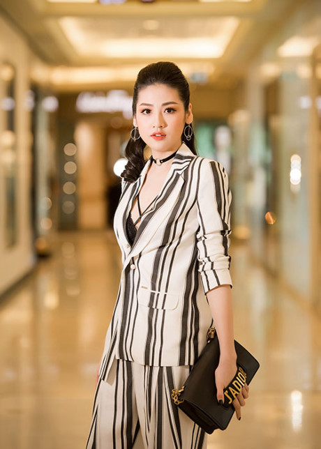 a hau tu anh dien vay xuy