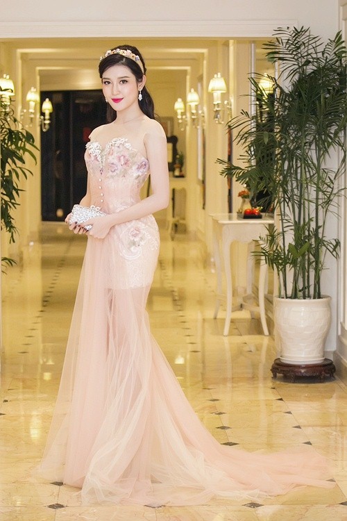 a hau huyen my dien ao xu