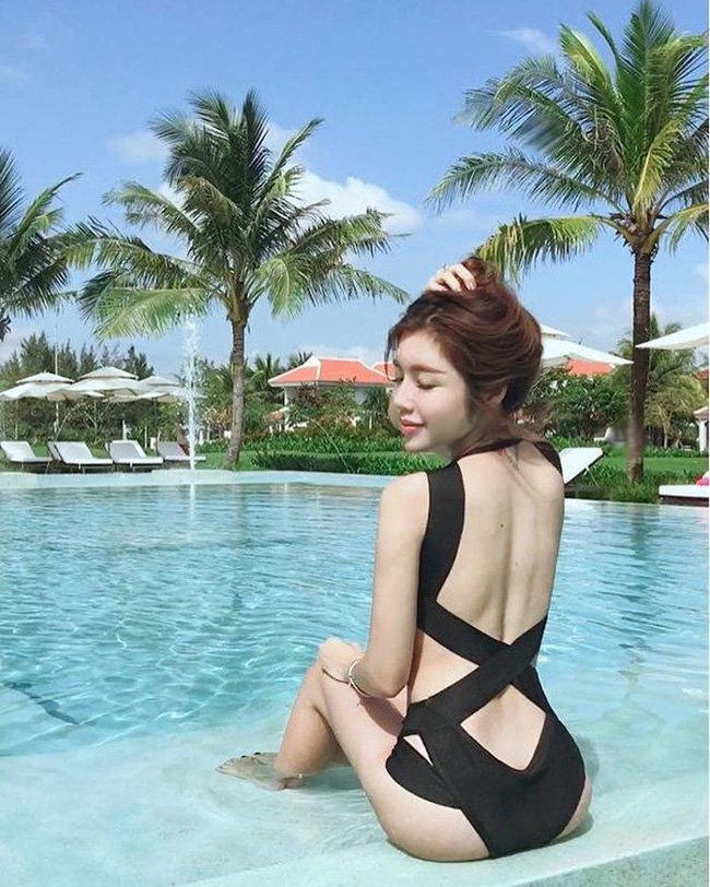 tron nong sao viet khoe t
