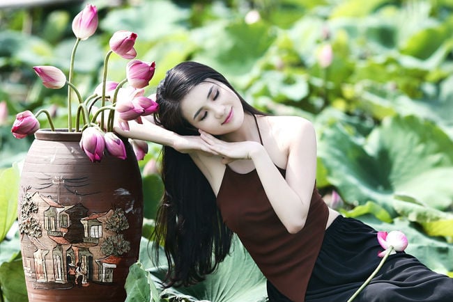 em gai cong vinh bi to la
