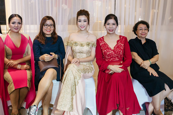 hoa hau do my linh (1)