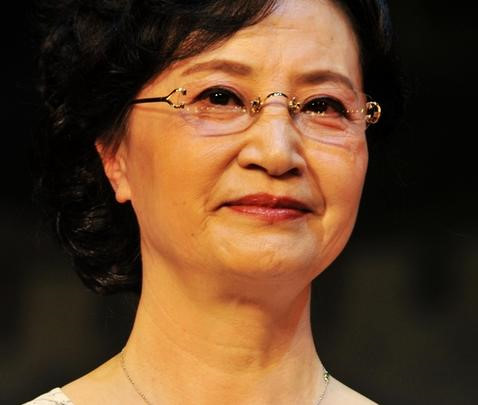 bach cot tinh duong xuan ha tay du ki sharoncuneta.com (1)