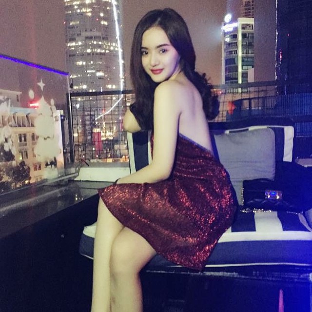 em gai angela phuong trin
