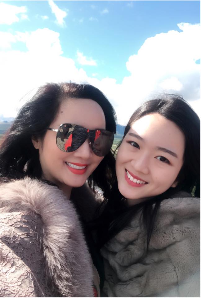 hoa hau giang my  va con gai anh sa phunutoday (3)
