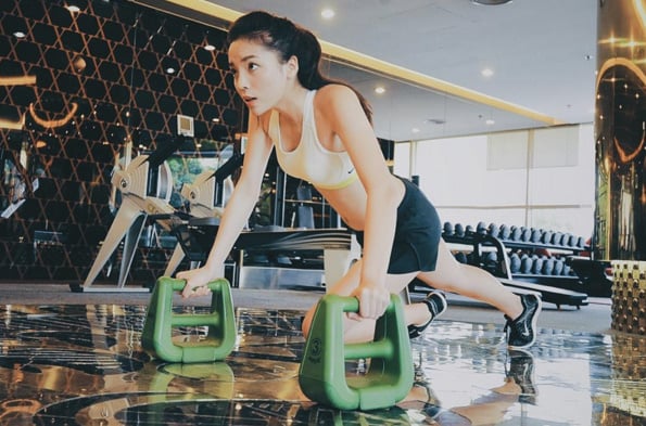 than hinh nong bong cua sao viet khi tap gym sharoncuneta.com (3)