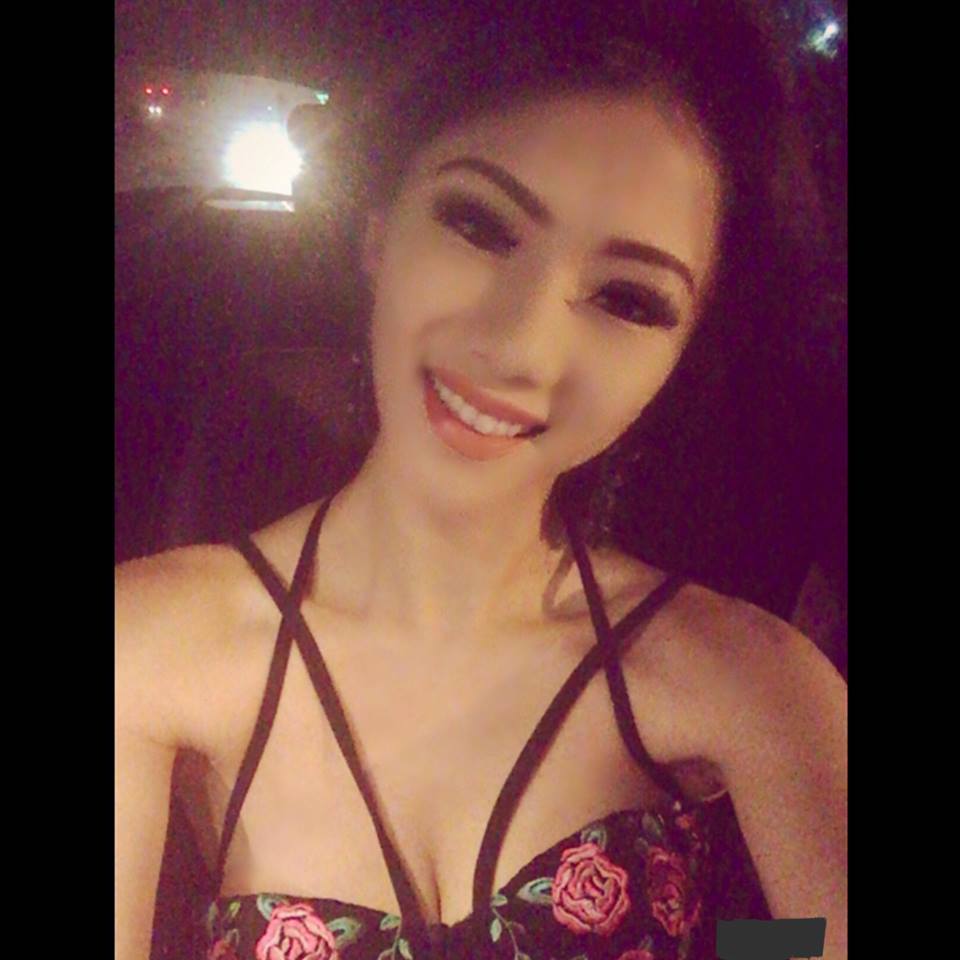 hoa hau bi quang le duoi 