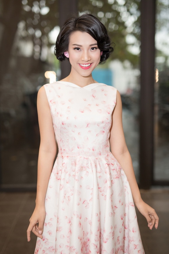 a hau hoang oanh (8)