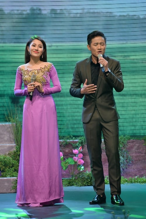 quy binh va to my hen ho 