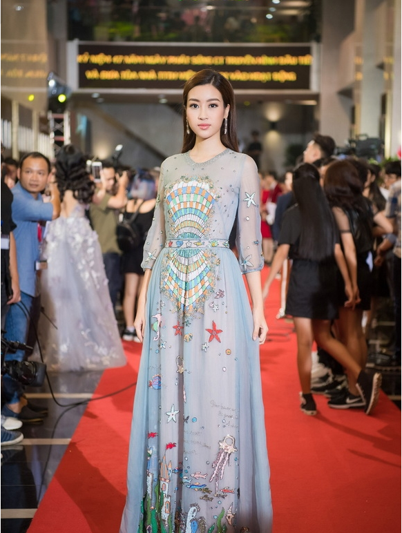 dan sao viet tai le trao 