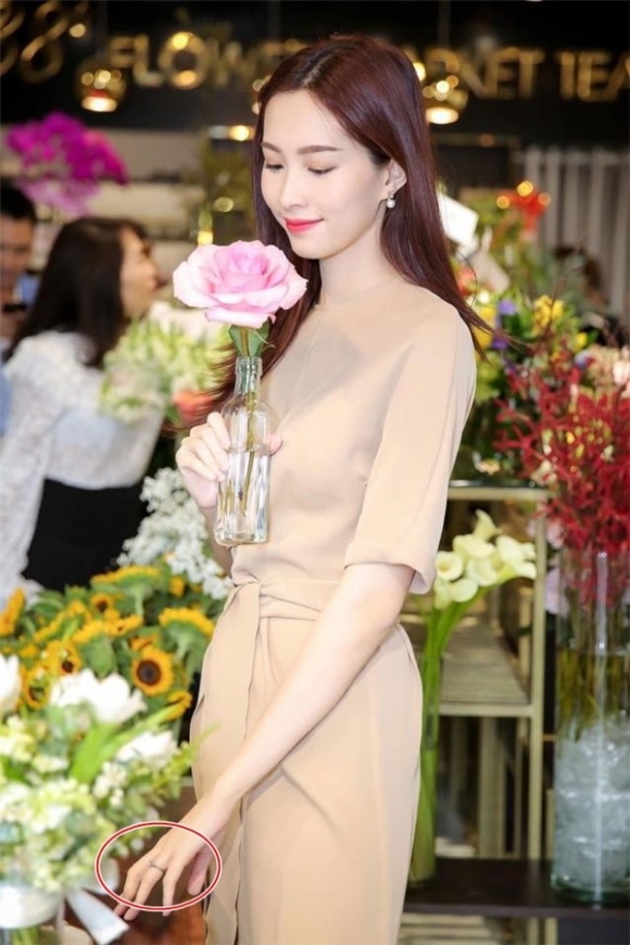 hoa hau thu thao (1)