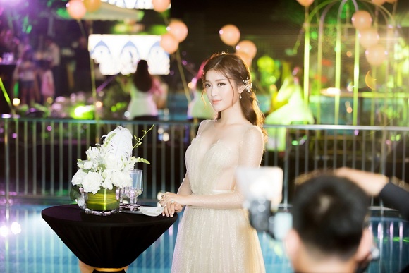 huyen my ho bao (1)