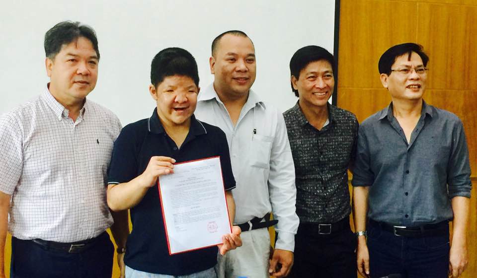 dien vien quoc tuan va bo