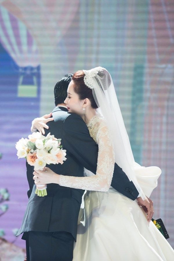 hoa hau dang thu thao (4)