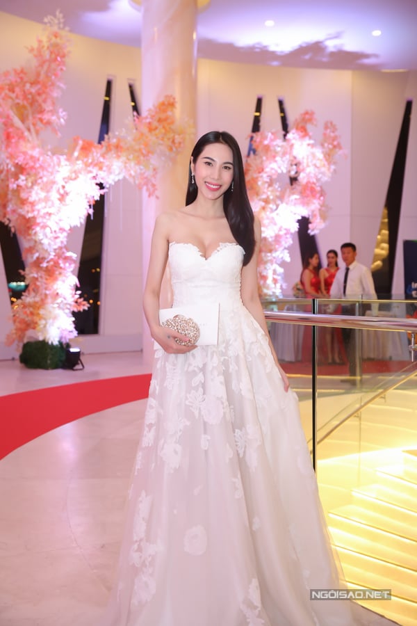 thuy tien (1)
