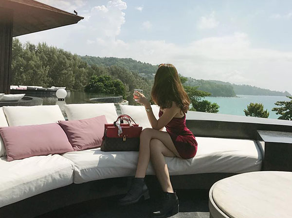 hoa hau dai duong ngan an