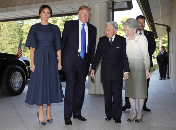 thoi trang Melania Trump 