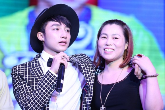 me son tung mtp (2)