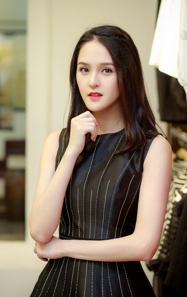 a hau hoang anh tai xuat 