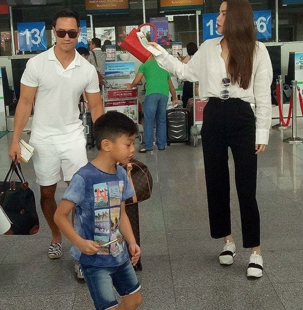 ho ngoc ha cong khai hon kim ly (1)