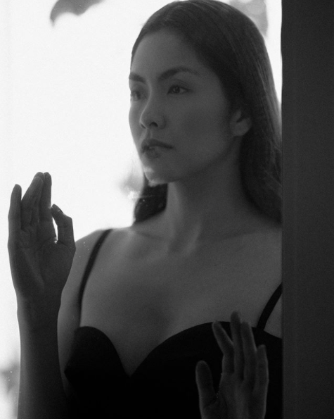 tang thanh ha khoe anh go