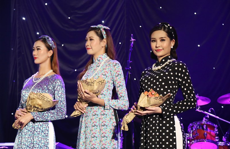 hoa hau dai duong ngan an