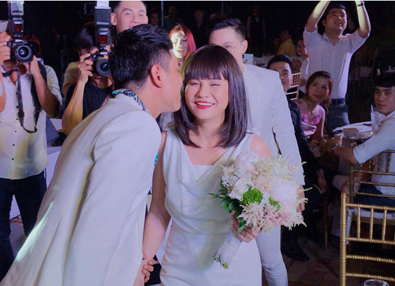 cat phuong nhan hoa cuoi tu khoi my (5)