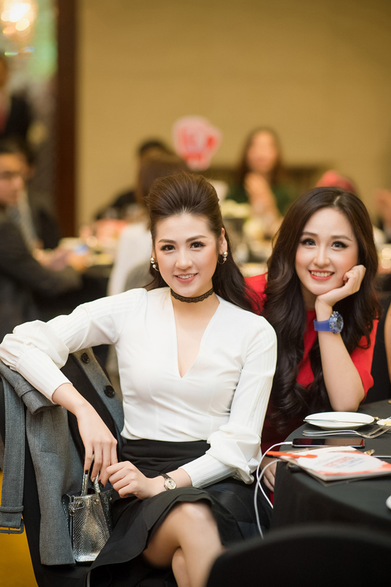 mai phuong thuy a hau tu 