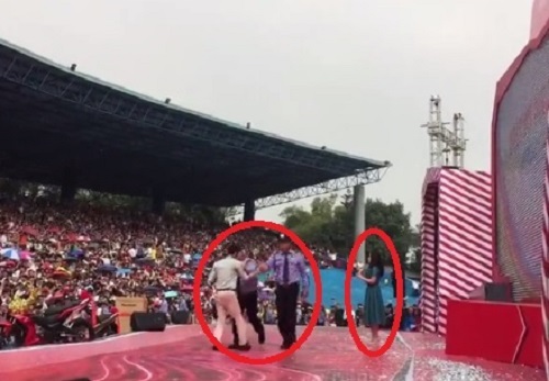 ca si thuy chi bi cuong hon tren san khau