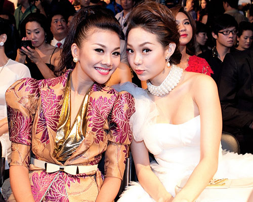 thanh-hang-vua-he-lo-ve-lum-xum-giua-minh-hang-voi-ho-ngoc-ha-minh-hang-da-bat-ngo-treo-status-la-1504737-phunutoday