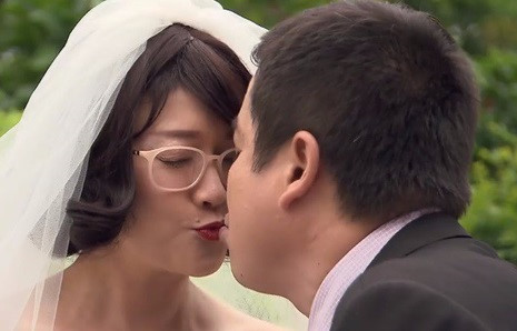 xuat hien anh cuoi chi tr