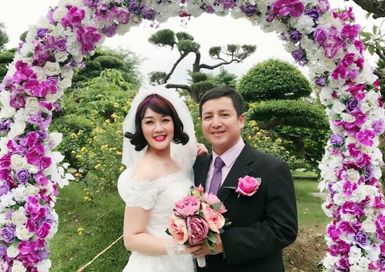 xuat hien anh cuoi chi tr