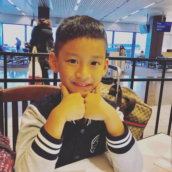 con trai le quyen (12)