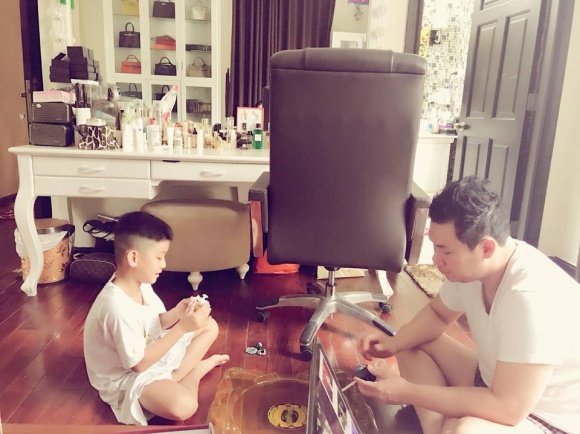 con trai le quyen (5)