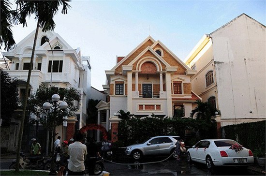 hoa hau jennifer pham (4)