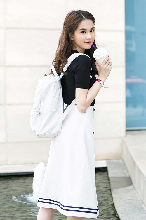 ngoc trinh (2)