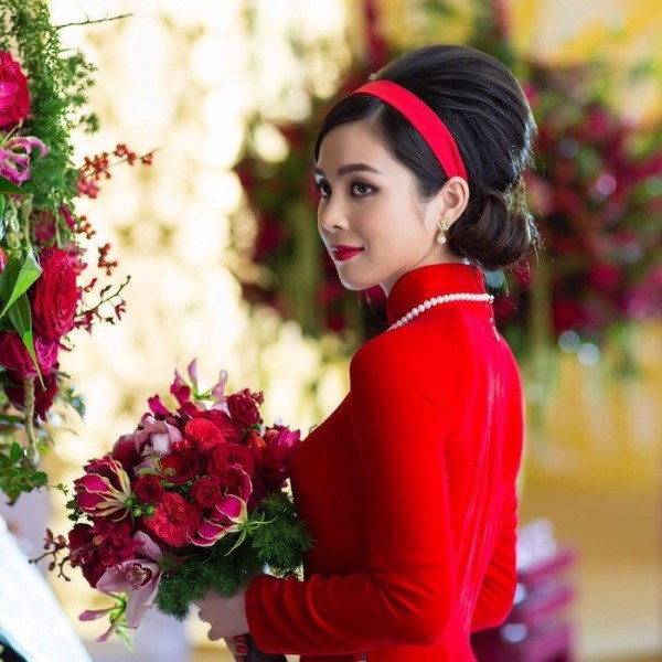 dam cuoi con trai tap doan tan hoang minh (11)