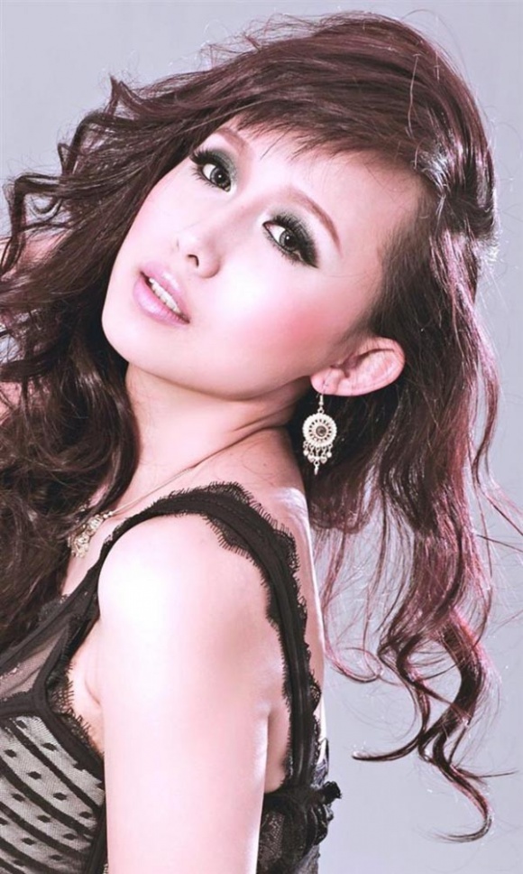 tra my angel ban than hoang thuy linh (5)