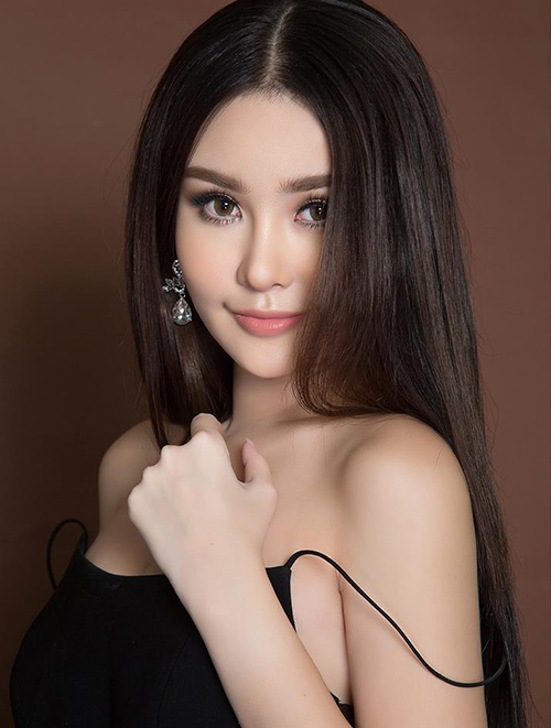 le au ngan anh tung anh goi cam giua tin bi tuoc vuong mien (5)