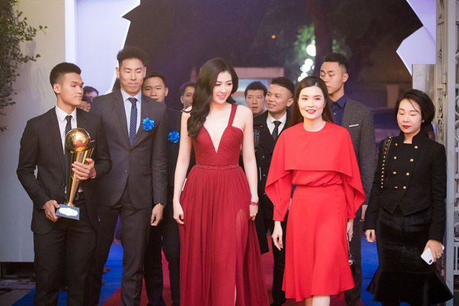a hau tu anh tinh tu ben trai la (8)